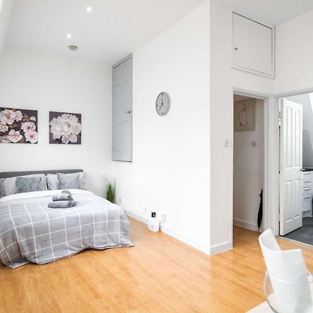 לונדון Livestay-Fabulous One Bed Apartments On Covent Garden מראה חיצוני תמונה