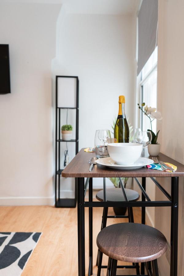 לונדון Livestay-Fabulous One Bed Apartments On Covent Garden מראה חיצוני תמונה