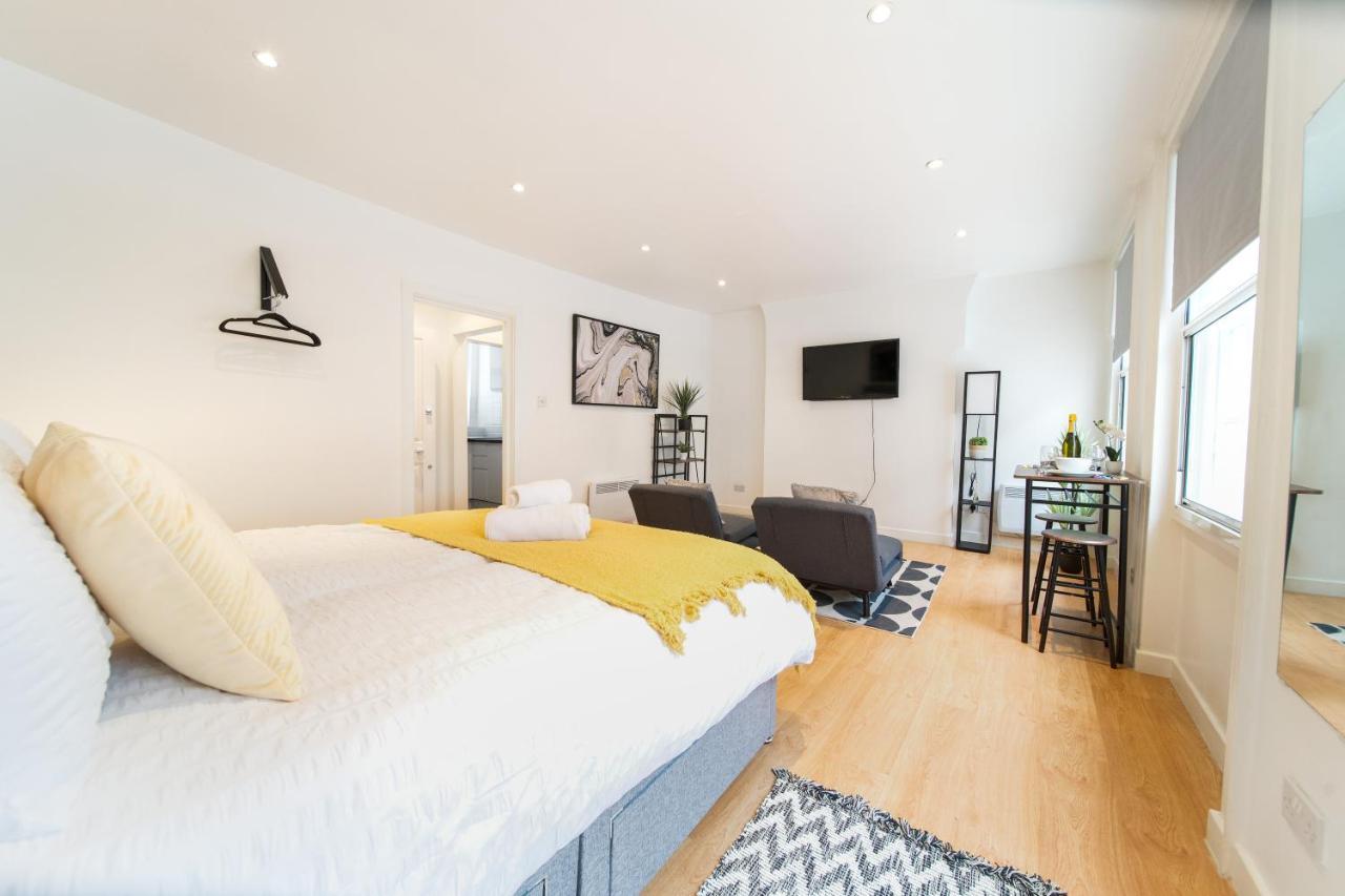 לונדון Livestay-Fabulous One Bed Apartments On Covent Garden מראה חיצוני תמונה