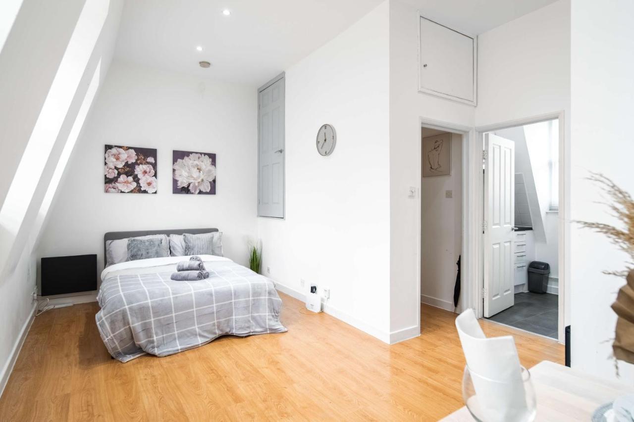 לונדון Livestay-Fabulous One Bed Apartments On Covent Garden מראה חיצוני תמונה