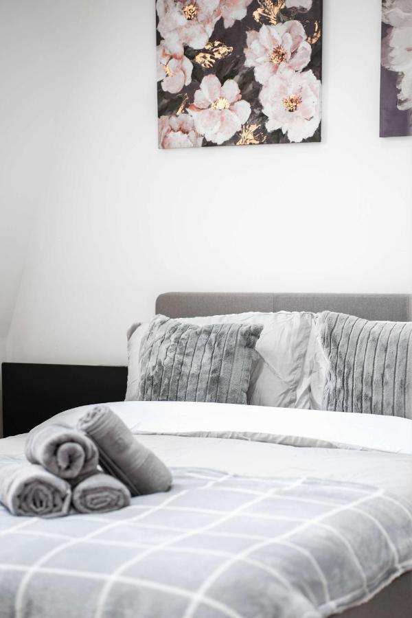 לונדון Livestay-Fabulous One Bed Apartments On Covent Garden מראה חיצוני תמונה