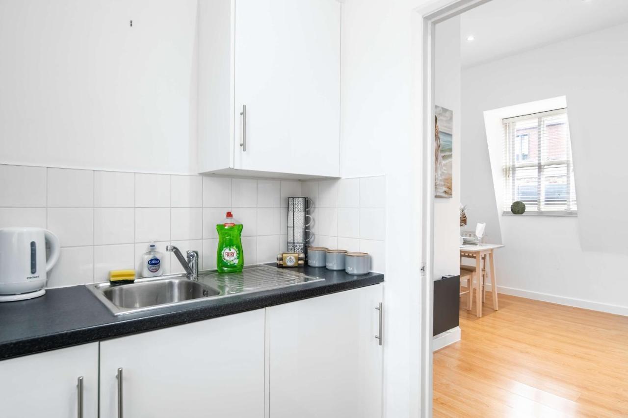 לונדון Livestay-Fabulous One Bed Apartments On Covent Garden מראה חיצוני תמונה