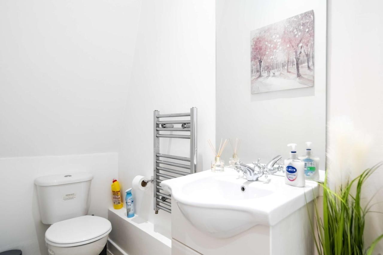 לונדון Livestay-Fabulous One Bed Apartments On Covent Garden מראה חיצוני תמונה